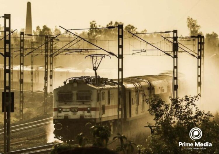 ക്രിസ്മസ് സീസണ്: കേരളത്തിലേക്ക് 10 സ്പെഷല് ട്രെയിനുകള് അനുവദിച്ചു.