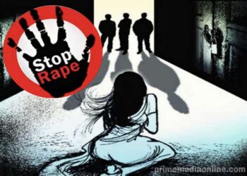 യുപിയിൽ 14 കാരിയെ അച്ഛനും അമ്മാവനും മുത്തച്ഛനും പീഡിപ്പിച്ച് ഗർഭിണിയാക്കി