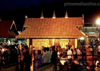 മകരവിളക്ക് മഹോത്സവത്തിനായി ശബരിമല നട തുറന്നു; വെര്ച്വല് ക്യൂ വഴി ആദ്യ ദിനം എത്തിയത് 30,000 തീര്ഥാടകർ