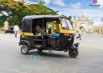 ഓട്ടോറിക്ഷാ സംസ്ഥാനത്ത് എവിടേയും യാത്രക്കാരുമായി പോവാം സ്റ്റേറ്റ് പെര്മിറ്റിന് വ്യവസ്ഥയായി.