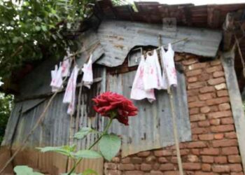 മാതാപിതാക്കളെ പ്രതി ചേര്ത്തത് യഥാർഥ പ്രതികളിലേക്ക് എത്താൻ കഴിയാത്തതിനാൽ; സിബിഐ കേസ് അട്ടിമറിച്ചു.