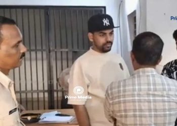 വ്ലോഗർ തൊപ്പി പോലീസ് കസ്റ്റഡിയിൽ; ബസ് ജീവനക്കാർക്ക് നേരെ തോക്കുചൂണ്ടി.