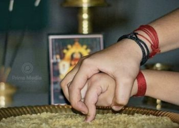 ഇന്ന് വിജയദശമി; കുരുന്നുകൾ വിദ്യാരംഭത്തിൽ ആദ്യാക്ഷരം കുറിച്ചു, ക്ഷേത്രങ്ങളിൽ വൻ ഭക്തജനത്തിരക്ക്.