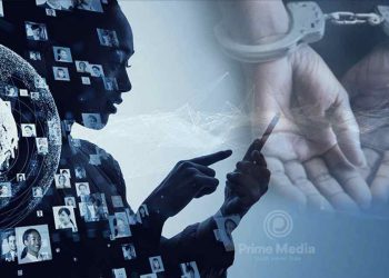 വൃദ്ധദമ്പതികളെ സൈബർ തട്ടിപ്പിൽ നിന്നു രക്ഷപ്പെടുത്തി ബാങ്ക് മാനേജർ;  50 ലക്ഷം പിൻവലിക്കാൻ രണ്ടുതവണ ബാങ്കിലെത്തി.