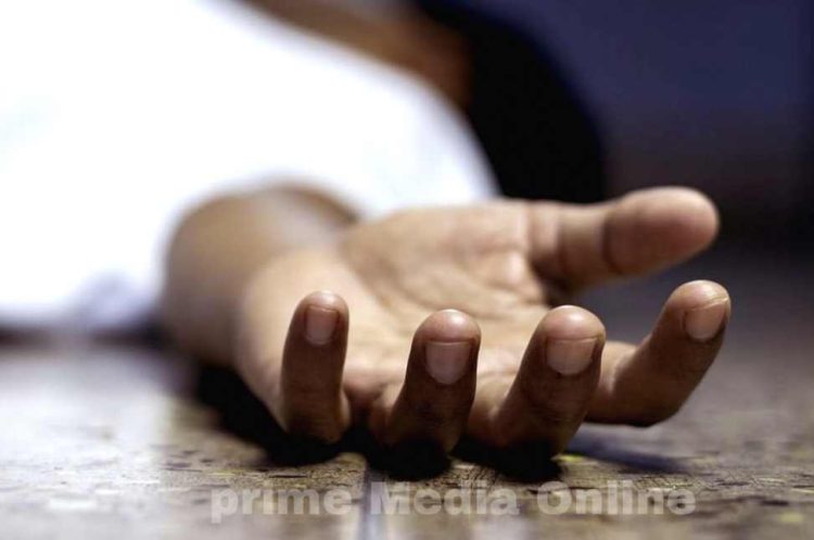 ലോഡ്ജിൽ യുവതി മരിച്ച നിലയിൽ; കയ്യിൽ മുറിവ്, പിടിവലി നടന്ന ലക്ഷണങ്ങൾ; ഒപ്പം താമസിച്ച ജീവനക്കാരനെ കാണാനില്ല.