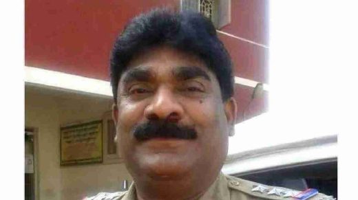 വേലി തന്നെ വിളവ് തിന്നുന്നോ ?. ; 5 ലക്ഷം കൈക്കൂലി, മോഷണമുതല് അടിച്ചുമാറ്റി; ഇൻസ്പെക്ടർ അറസ്റ്റിൽ…