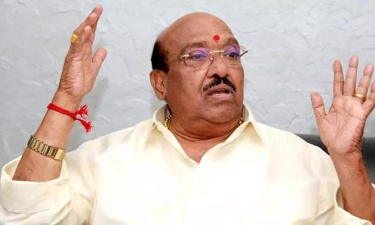 മുസ്‌ലിം ലീഗ് വര്‍ണക്കടലാസില്‍ പൊതിഞ്ഞ പൊട്ടാസ്യം സയനൈഡ് ; ഗണേഷ് കുമാർ തറ മന്ത്രി; കെഎസ്ആര്‍ടിസിയില്‍ തുഗ്ലക് ഭരണമായി; വെള്ളാപ്പള്ളി.