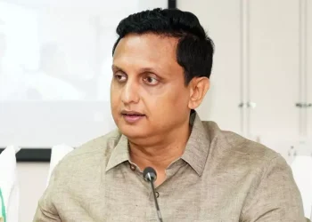 ‘സ്വിച്ച് ഇട്ടപ്പോള്‍ ബള്‍ബ് കത്തിയത് പോലെയല്ല അതിദാരിദ്ര്യ മുക്ത കേരളം പ്രഖ്യാപനം നടത്തിയത്’; – മന്ത്രി മുഹമ്മദ് റിയാസ്