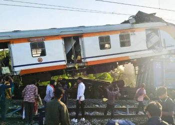 പാളം തെറ്റി ; സിഗ്നല്‍ സംവിധാനം തകര്‍ന്നു ; ബിലാസ്പൂരില്‍ പാസഞ്ചറും ഗുഡ്സ് ട്രെയിനും കൂട്ടിയിടിച്ച് 6 മരണം