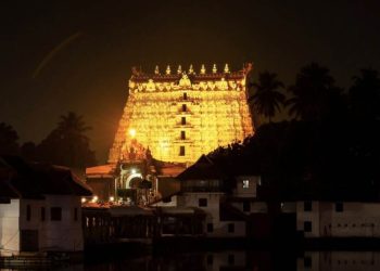 പത്മനാഭസ്വാമി ക്ഷേത്രത്തിലെ സ്വർണ്ണം മോഷണം പോയ സംഭവം ; ജീവനക്കാരെ നുണപരിശോധന നടത്താൻ കോടതി ഉത്തരവ്