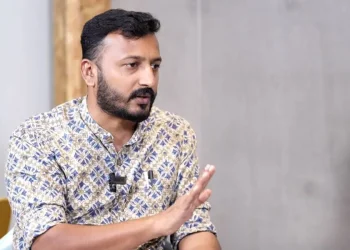 മുഖ്യമന്ത്രി ഡിജിപി ആണോയെന്ന് രാഹുൽ മാങ്കൂട്ടത്തിലിന്റെ അഭിഭാഷകൻ; ശബരിമല വിഷയം മറയ്ക്കാൻ മസാലക്കഥ മെനയുന്നു.