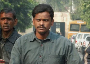 നിഥാരി കൂട്ടക്കൊലയിൽ പ്രതി കുറ്റവിമുക്തൻ;  കുഞ്ഞുങ്ങളെ പീഡിപ്പിച്ച് കൊന്ന് വലിച്ചെറിഞ്ഞു; ഓടയിൽ അസ്ഥികൂടങ്ങൾ