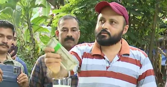 ഭൂമി തരംമാറ്റലിനു 8 ലക്ഷം കൈക്കൂലി; ഒളവണ്ണ വില്ലേജ് ഓഫിസര് അറസ്റ്റിൽ.